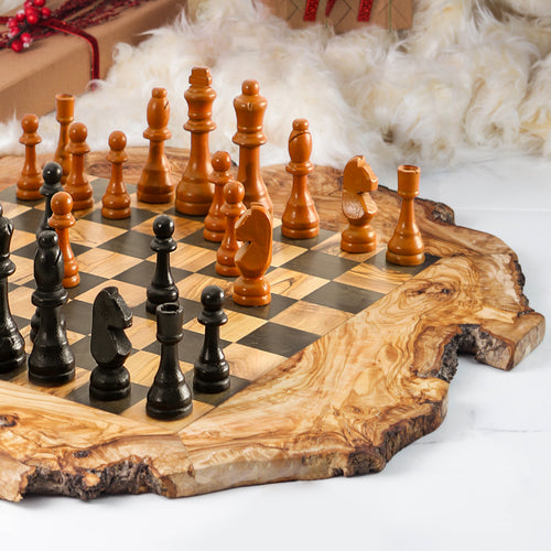 Jeu d’Échecs en Bois d’Olivier – Artisanat Tunisien Authentique